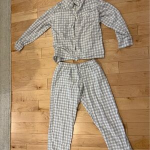 Serena & Lily Gray Plaid flannel pajamas